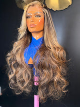 Aurelia – Signature Crown Blonde Glueless Wig (Limited Release)